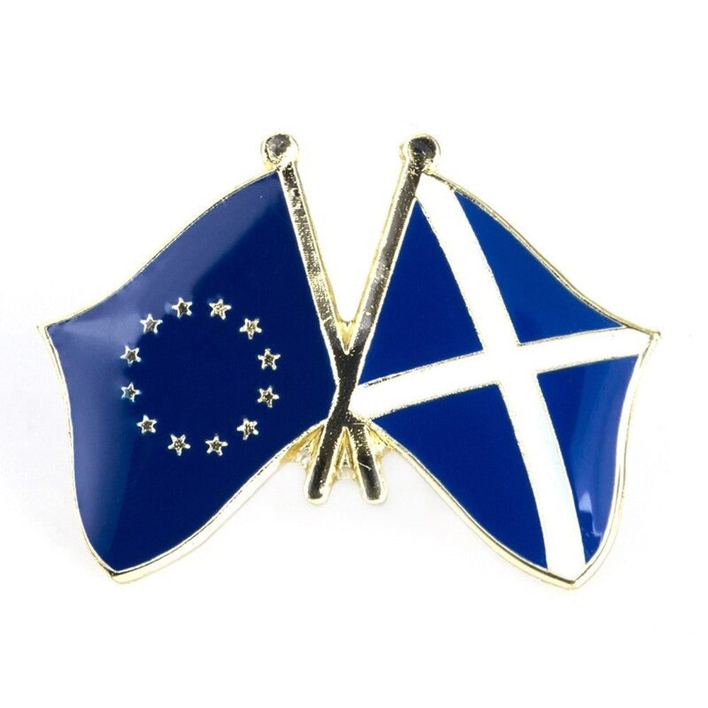 Pin's drapeaux croisés Ecosse & Union Européenne