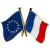 Pin's drapeaux croisés France & Union Européenne
